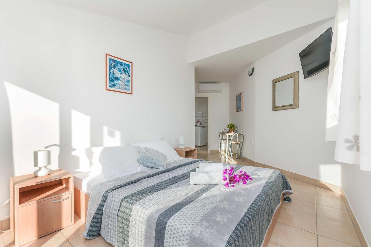 Apartmani Neno Lokva Rogoznica Extérieur photo