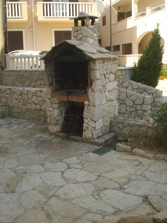 Apartmani Neno Lokva Rogoznica Extérieur photo